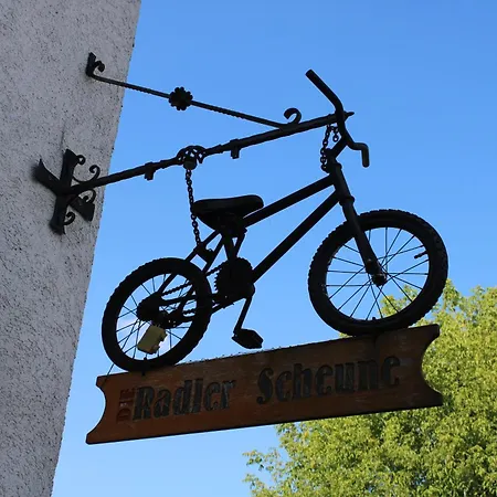 Radler-scheune Finsterbergen פרידריכרודה