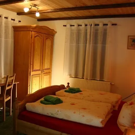 Alojamento de Acomodação e Pequeno-almoço Radler-scheune Finsterbergen